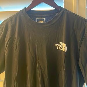 Men’s L northface shirt